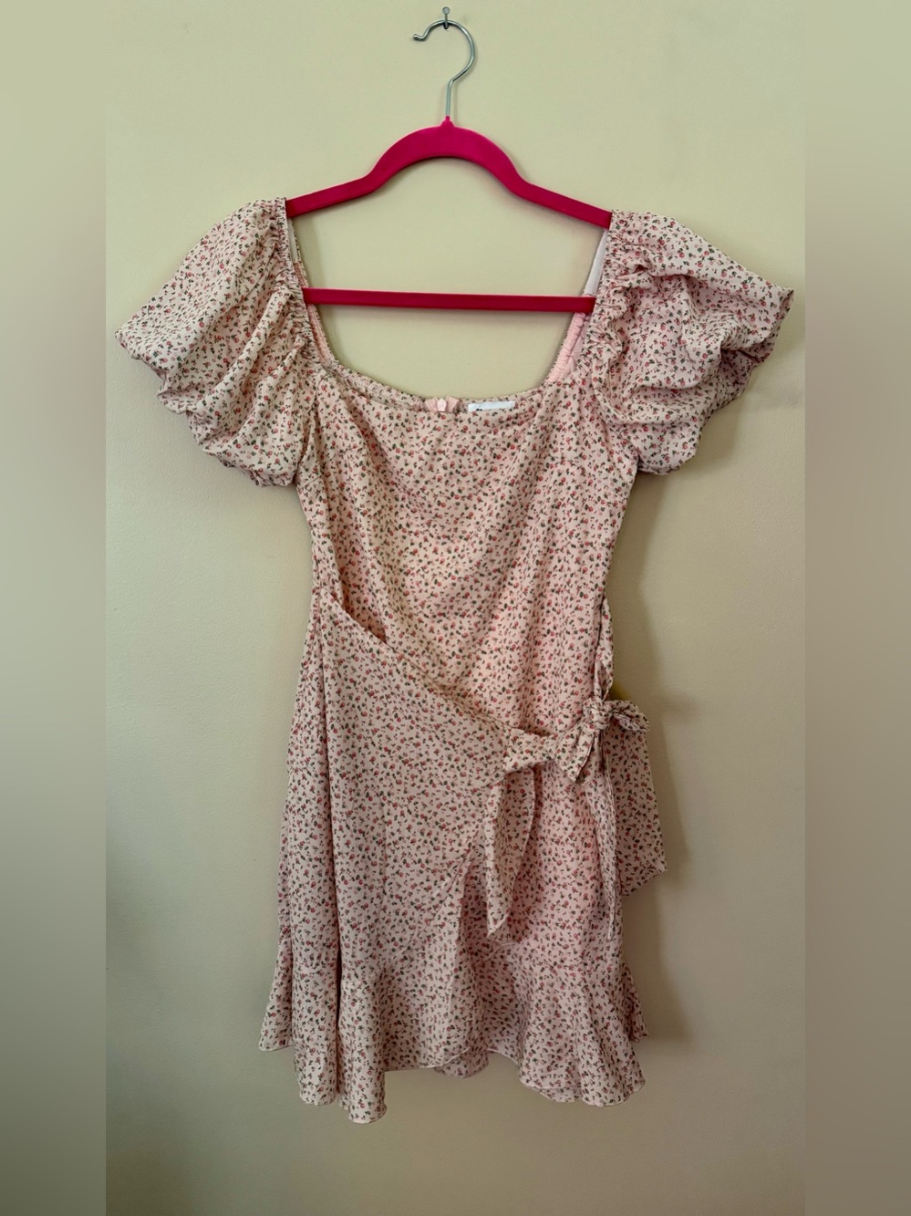 Princess Polly Annie Mini Wrap Dress Pink Ditsy Floral Ruffle Hem Size 2 - Picture 5 of 9